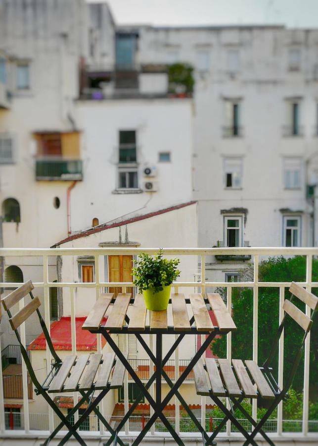 Centro Storico - Fermata Montesanto Hotel Naples Luaran gambar