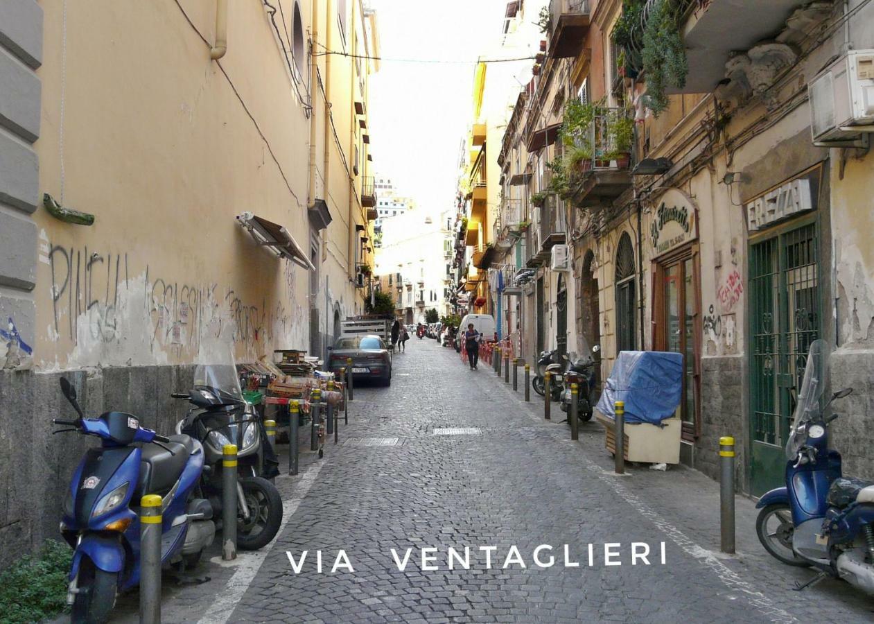 Centro Storico - Fermata Montesanto Hotel Naples Luaran gambar